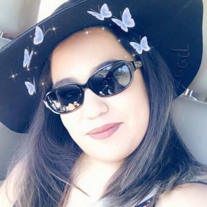 Meet your Posher, Veronica